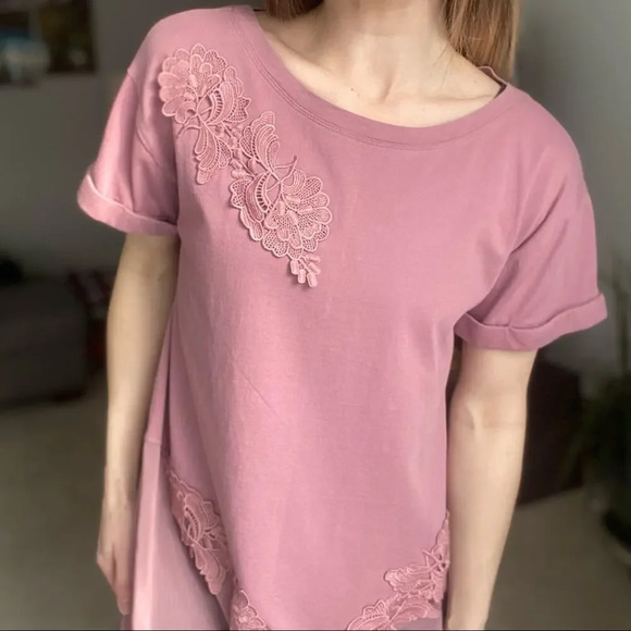 Anthropologie Akemi & Kin Embroidered Mauve Tunic Top - Picture 2 of 8